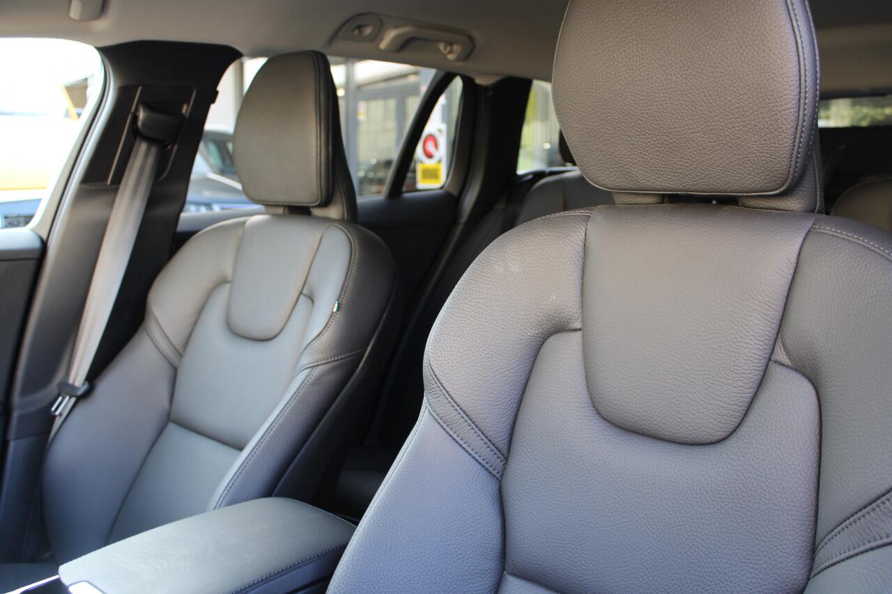 Volvo V60 2.0 T6 Plug-in hybrid AWD Plus Bright | H/K | 360 Camera | Winterpack | Led | Driver assistance