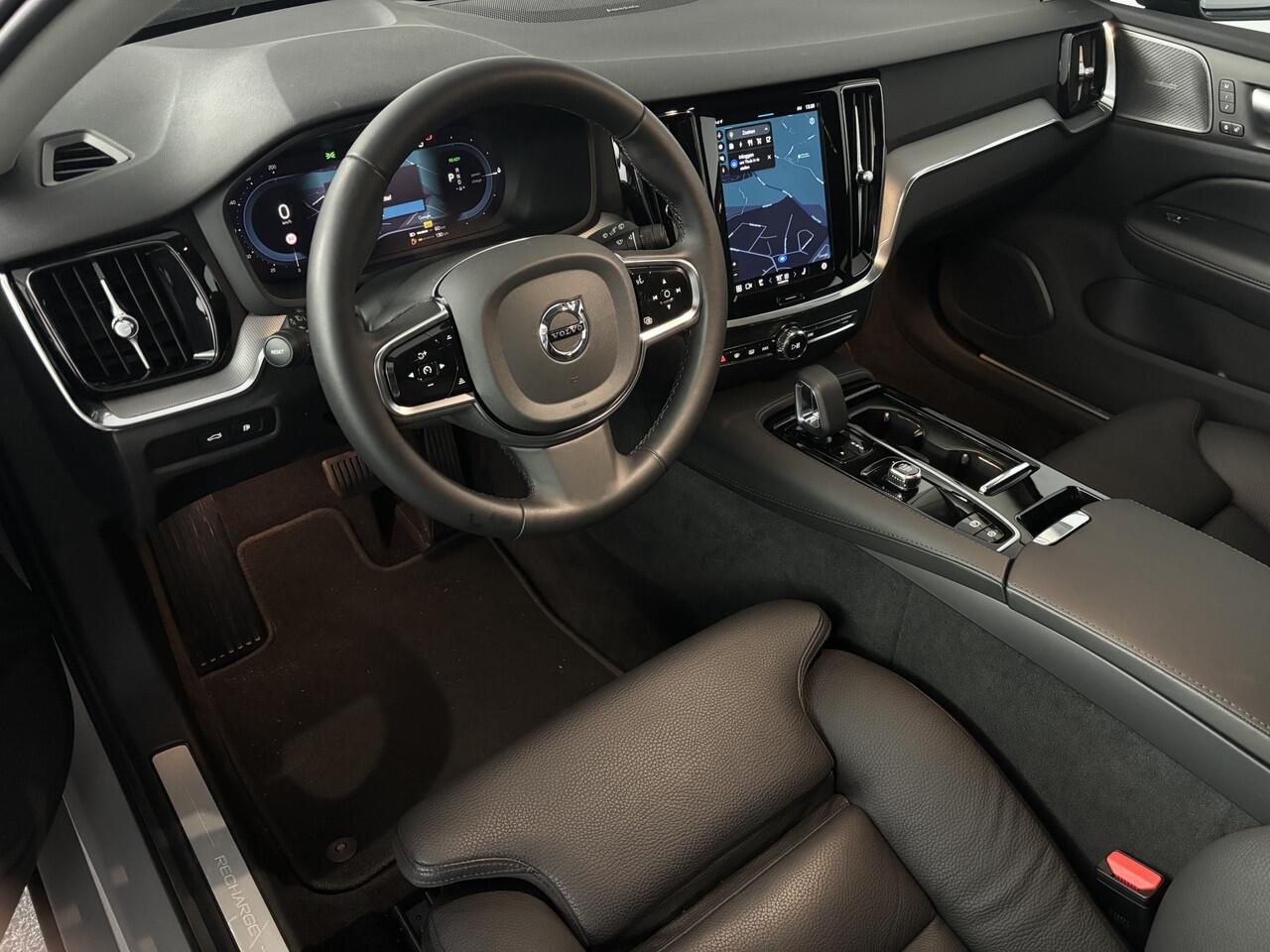 Volvo V60 2.0 T6 Plug-in hybrid AWD Plus Dark 350pk