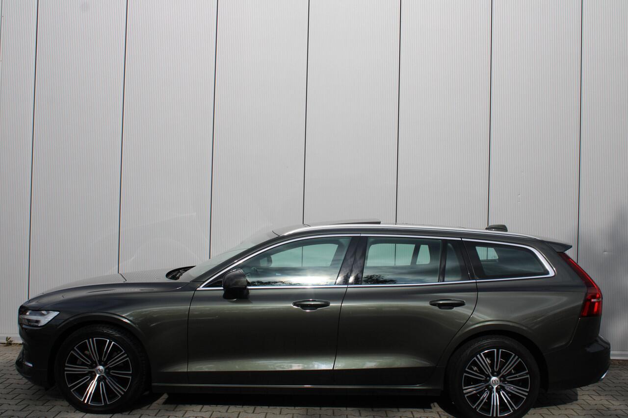 Volvo V60 B3 Inscription | Panorama Dak | Standkachel | Harman Kardon | Dealer onderhouden