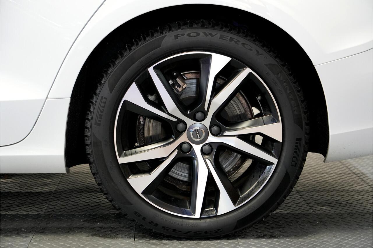 Volvo V60 2.0 T8 AWD 287kW/390pk Aut8 Recharge R-Design ADAPT.CRUISE + NAVI SENSUS + BLIS + LANE ASSIST + MEMORY STOEL + KEYLESS ENTRY&GO + SPORTSTOELEN + LEDER/GAASSTOF + STANDKACHEL + ON-CALL + PARKSENSOREN + 18" LM-VELGEN!!