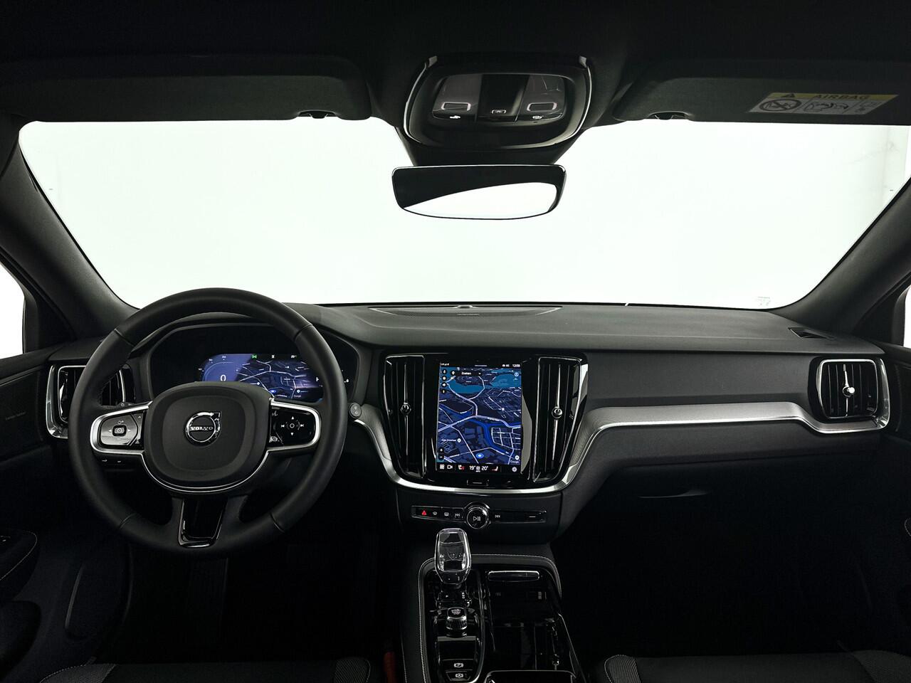Volvo V60 T6 AWD Plus Dark | 360° camera | Harman Kardon | Stoel- en Stuurverwarming | Trekhaak