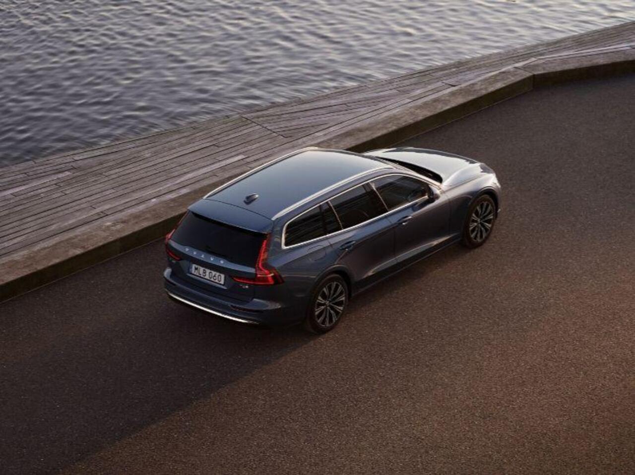 Volvo V60 T8 Plug-in hybrid Plus Performance Edition | 455 pk | Polestar Engineered Tuning | Blond Leder | Harman/Kardon | Memoryseats | Nu te bestellen! |