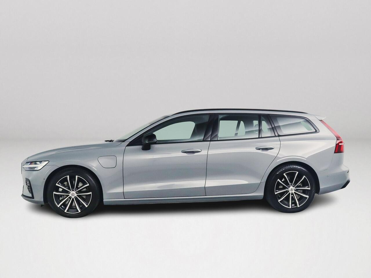 Volvo V60 T6 Plug-in hybrid AWD Plus Dark | Parkeercamera | Stoel- en Stuurverwarming | Harman Kardon | Trekhaak