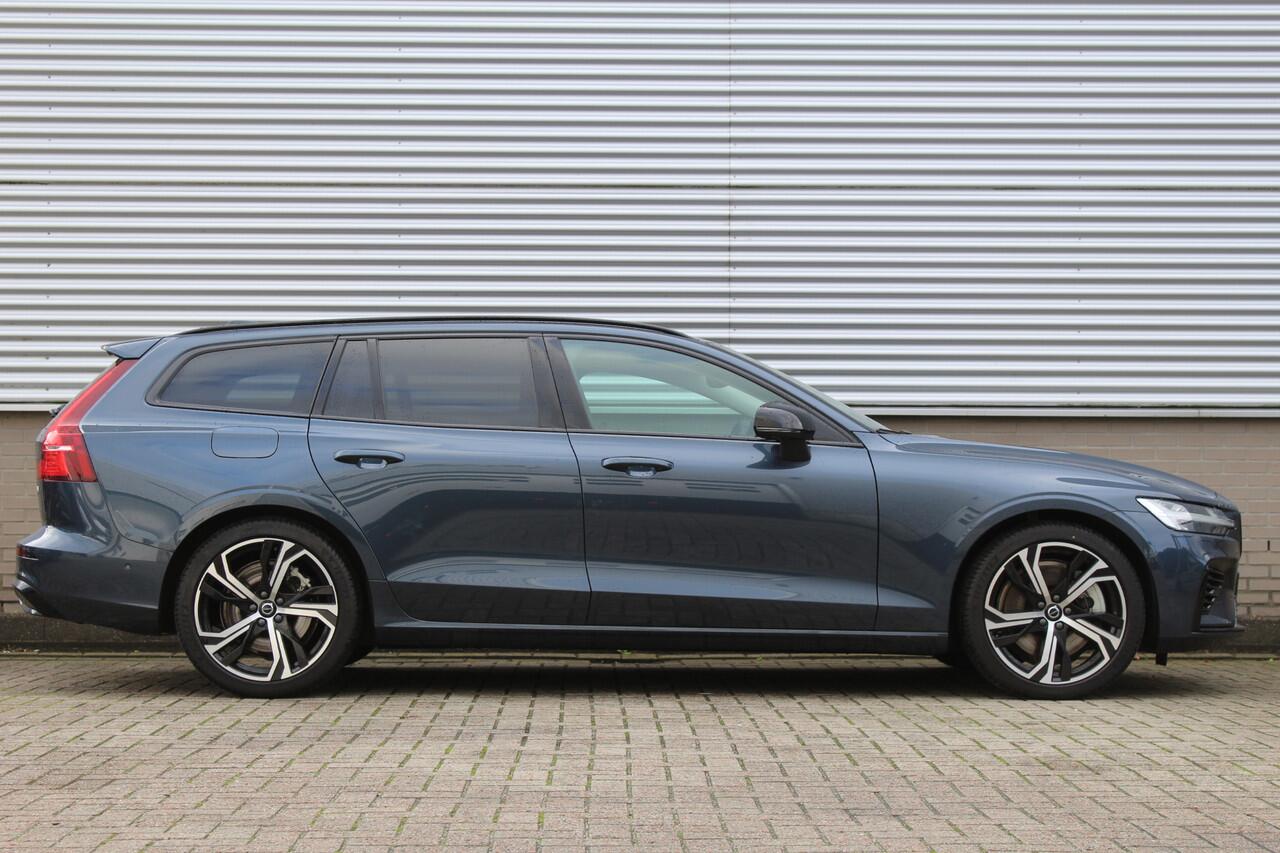 Volvo V60 2.0 T6 Plug-in hybrid AWD Plus Dark | Harman Kardon | 360 Camera | BLIS | 19" | Winterpack