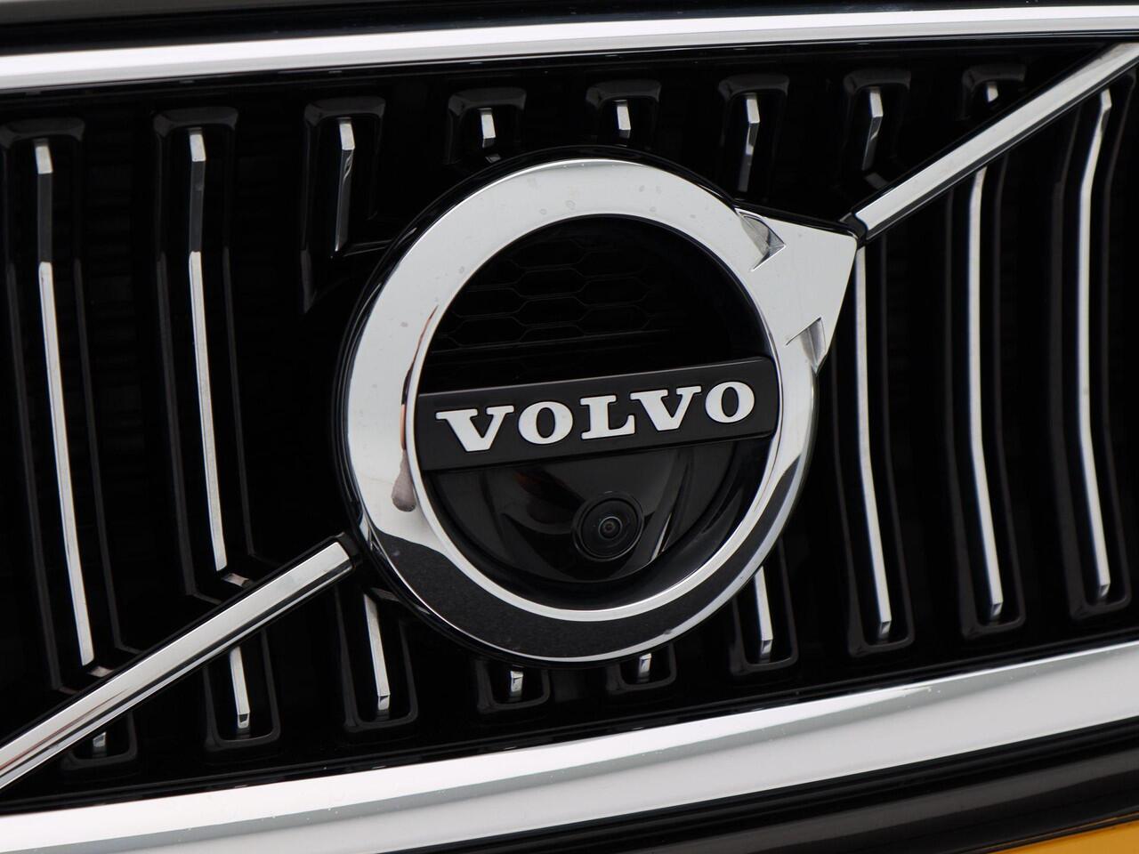 Volvo V60 2.0 B4 R-Design Automaat | Mild Hybrid | Full LED | Leder | Sportstoelen | 19 Inch | Privacy Glass | 360 Camera | Harman/Kardon | Elektrische Achterklep