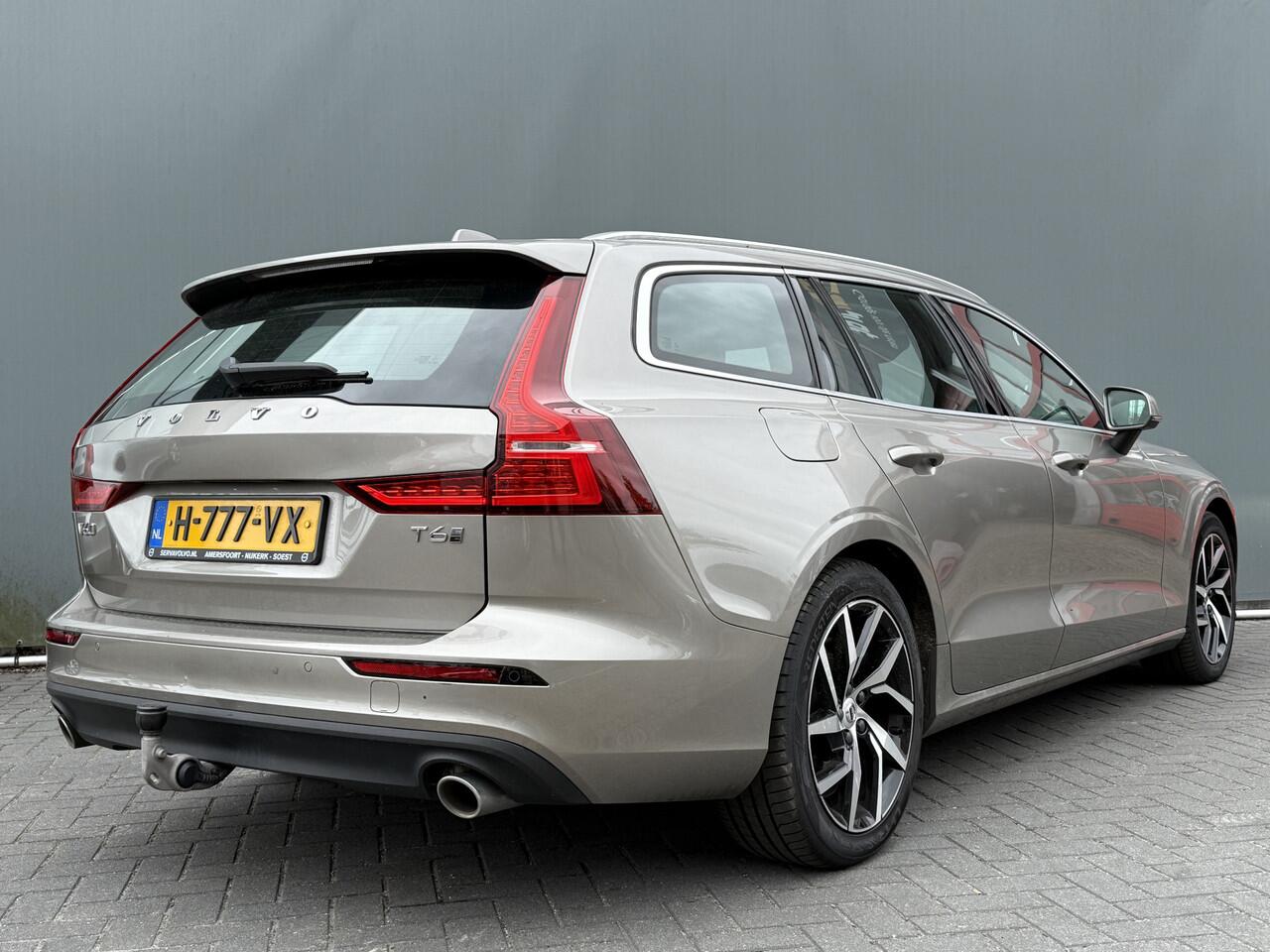 Volvo V60 BWJ 2020 2.0 T6 291 PK Twin Engine AWD Momentum Pro AUTOMAAT | TREKHAAK | STOEL + STUURVER. | FULL LED | HALF LEDER | ADAPTIVE CRUISE | CARPLAY + ANDROID | ELEKTR. ACHTERKLEP | NAVI | CLIMA | LMV | PDC