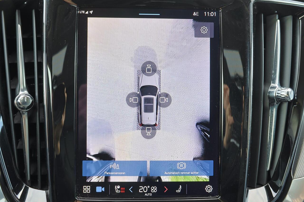 Volvo V60 T6 Recharge AWD Plus Dark - IntelliSafe Assist & Surround - 360º Camera - Harman/Kardon audio - Adaptieve LED koplampen - Verwarmde voorstoelen, stuur & achterbank - Parkeersensoren voor & achter - Elektr. bedienb. voorstoelen met geheugen - Extra getint 