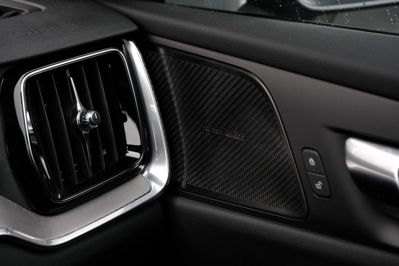 Volvo V60 2.0 T6 Plug-in hybrid AWD Long Range Plus Dark R-Design Harman Kardon Camera Keyless