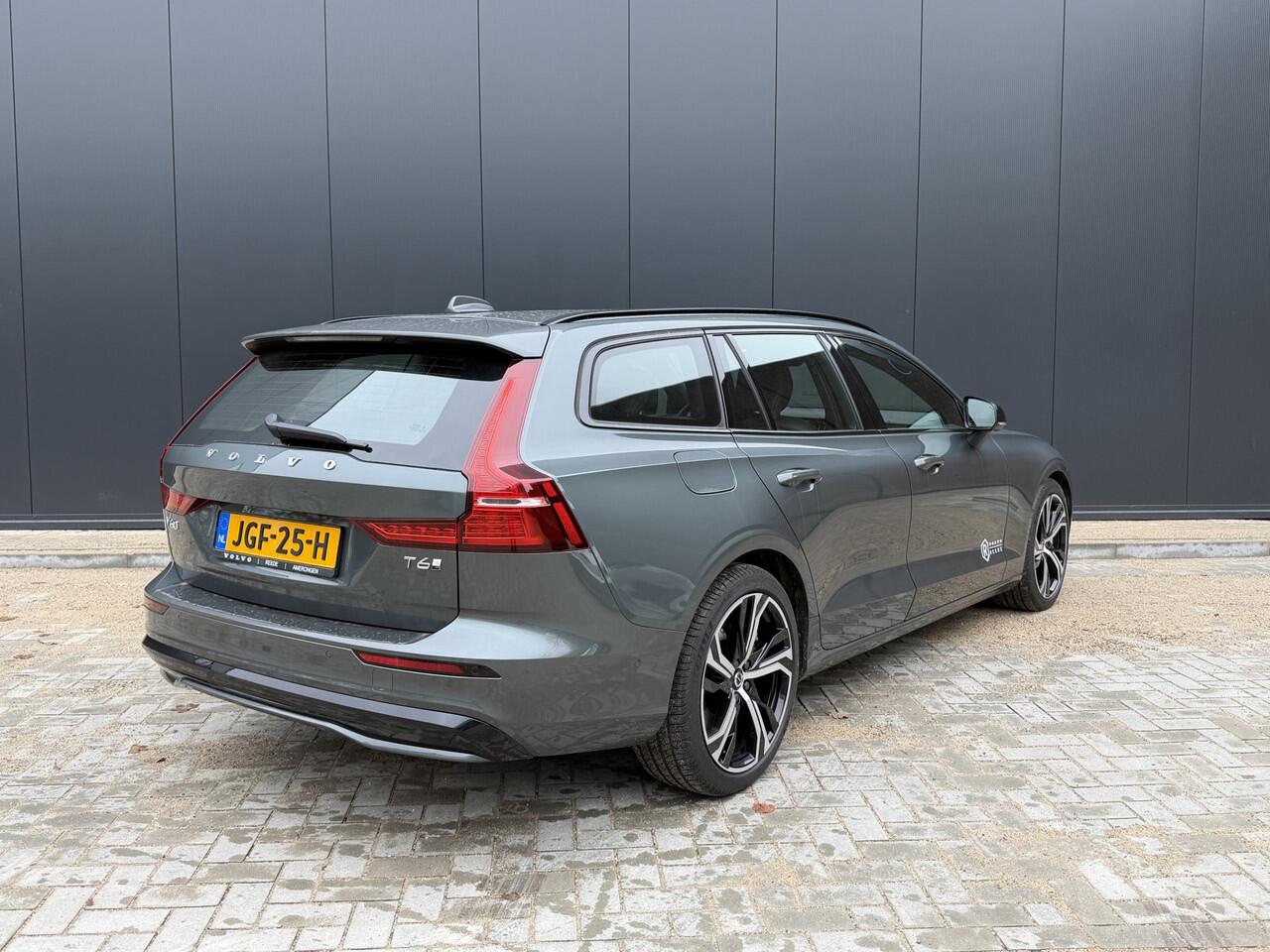 Volvo V60 2.0 T6 Plug-in hybrid AWD Plus Dark Premium | Climate | 19'' Wielen