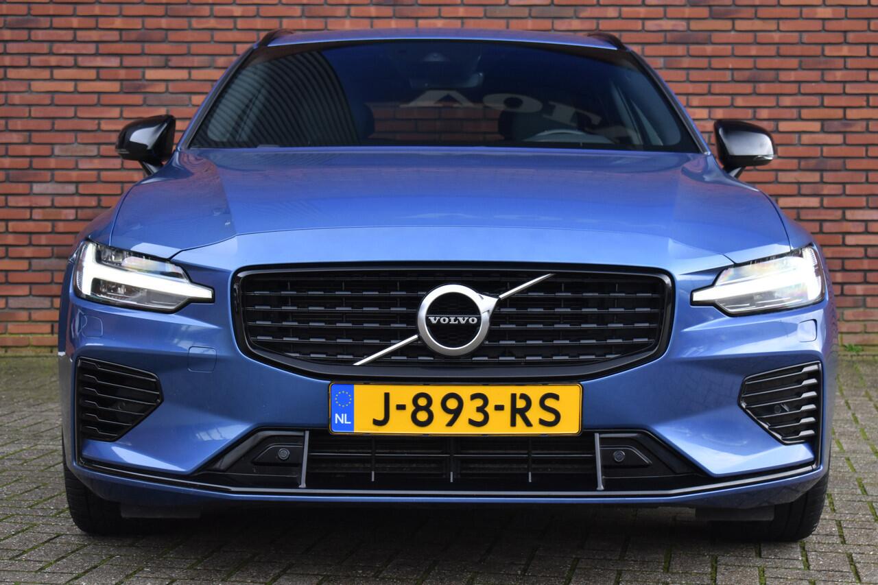 Volvo V60 T6 340PK Recharge AWD R-Design | Trekhaak | Climate Pro | Park Assist | Lighting |