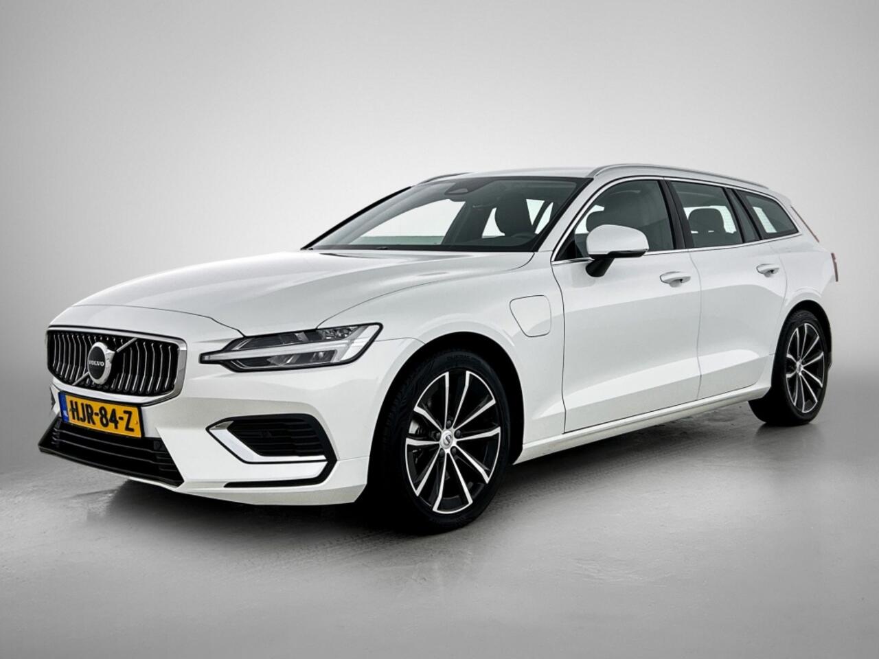 volvo-v60-2.0-t6-awd-essential-brig