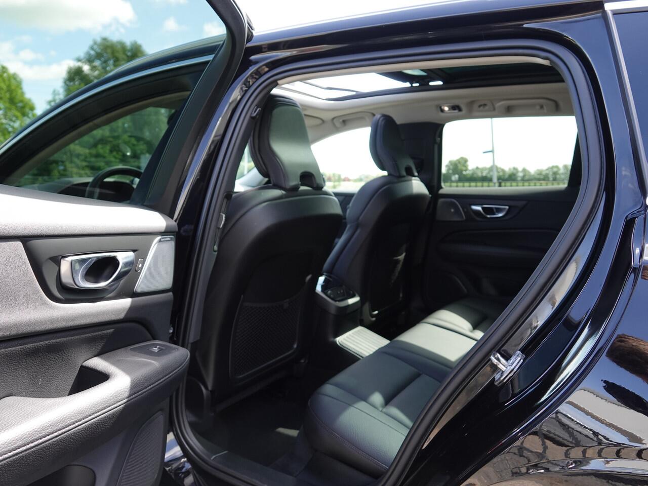 Volvo V60 2.0 T8 Recharge AWD Inscription BOWERS & WILKINS | HUD | 360° CAM | PANO | MEMORY