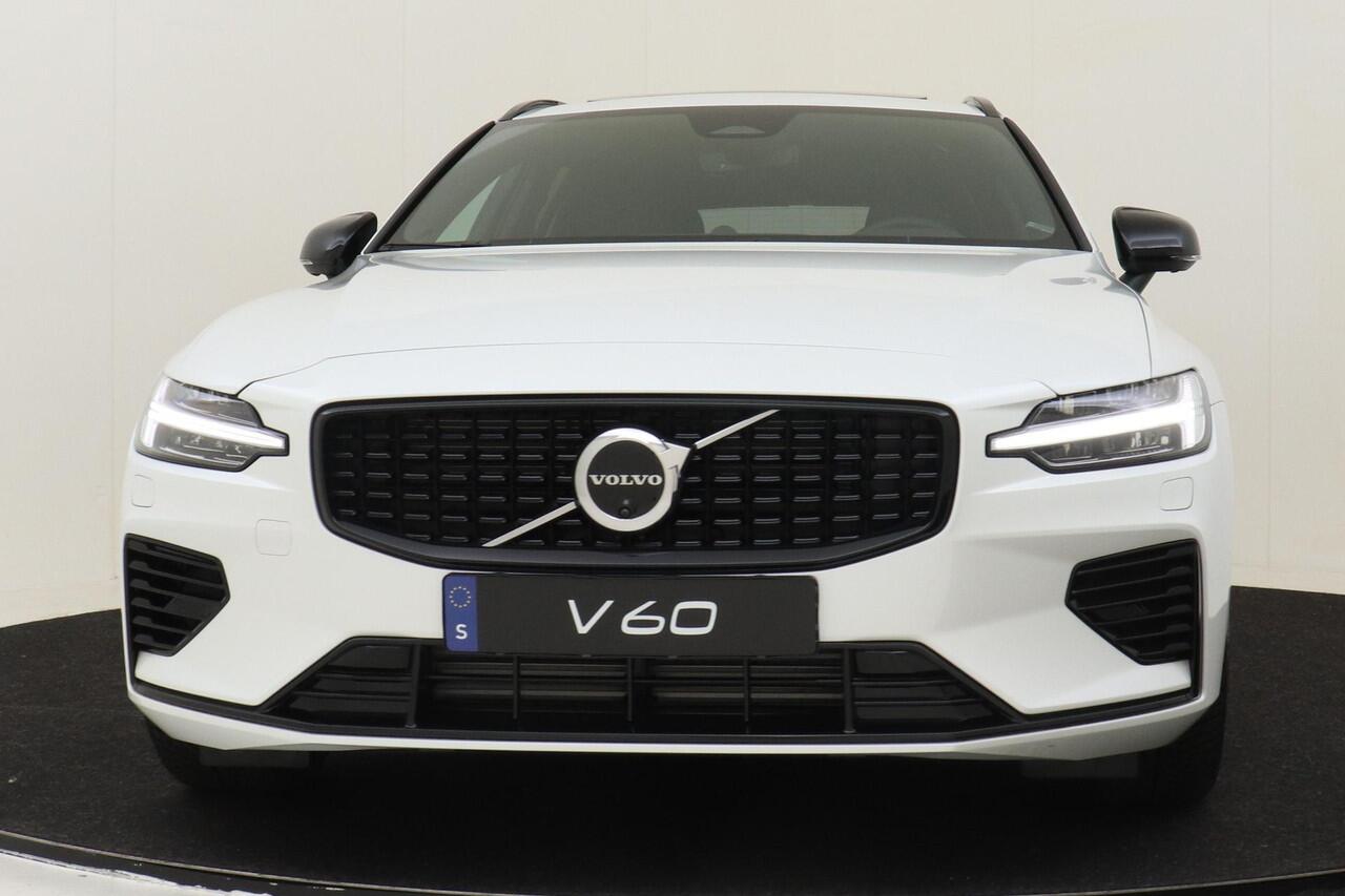 Volvo V60 T6 PLUG-IN HYBRID AWD ULTRA DARK -PANO.DAK|BOWERS&WILKINS|360°CAM|POWER-SEATS|19"|ADAP.LED