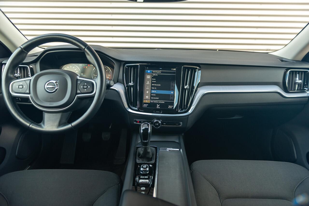 Volvo V60 D3 Momentum CruiseControl Navigatie 150pk