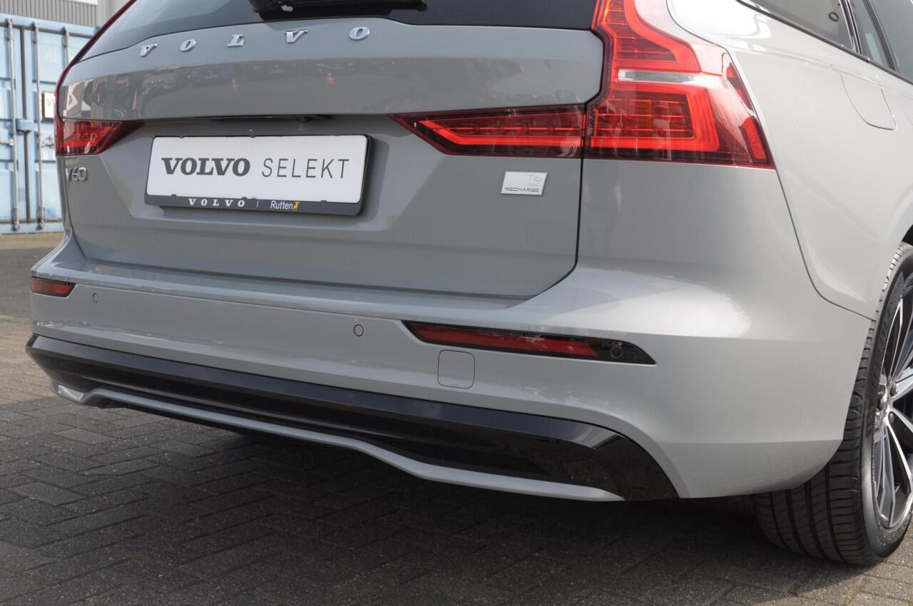 Volvo V60 T6 350PK Automaat Plus Dark / cruise control / Apple carplay / Elektrische stoelen met geheugen / Parkeersensoren met camera / Elektrische achterklep