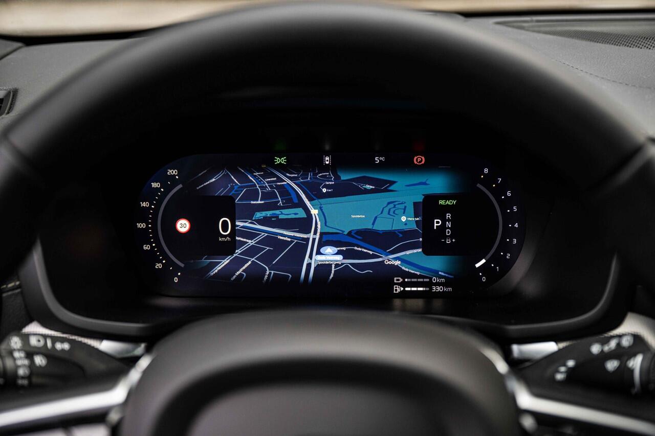 Volvo V60 2.0 T8 Plug-in hybrid AWD Ultra Dark Performance Edition | Heico Body Kit | 21" Polestar Velgen | Donker Glas | Trekhaak | Polestar Tuning | Uniek |