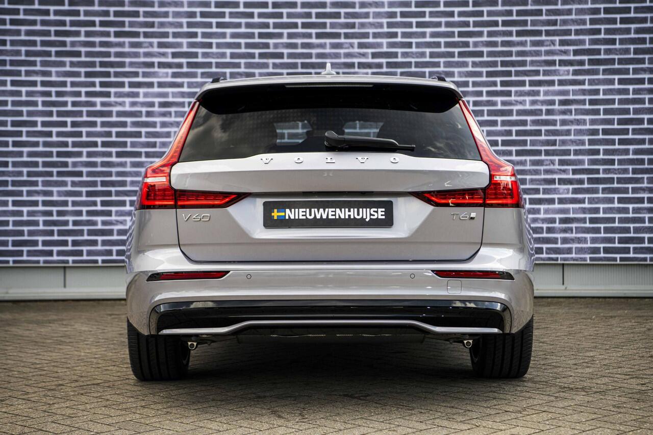 Volvo V60 2.0 T6 Plug-in hybrid AWD Plus Dark | Panoramadak | Head Up Display | Aurora Silver | Donker Glas | 360 Camera | 19" |
