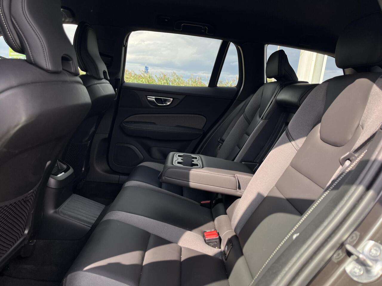 Volvo V60 T6 Plug-in hybrid AWD Plus Dark | 360 Camera | Memoryseats | Trekhaak |