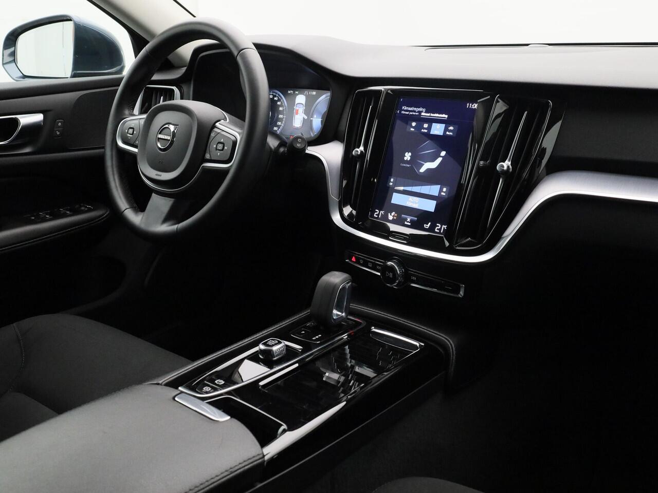 Volvo V60 2.0 T6 Recharge AWD Inscription Expression | CAMERA | KEYLESS | STOEL- EN STUURVERW.
