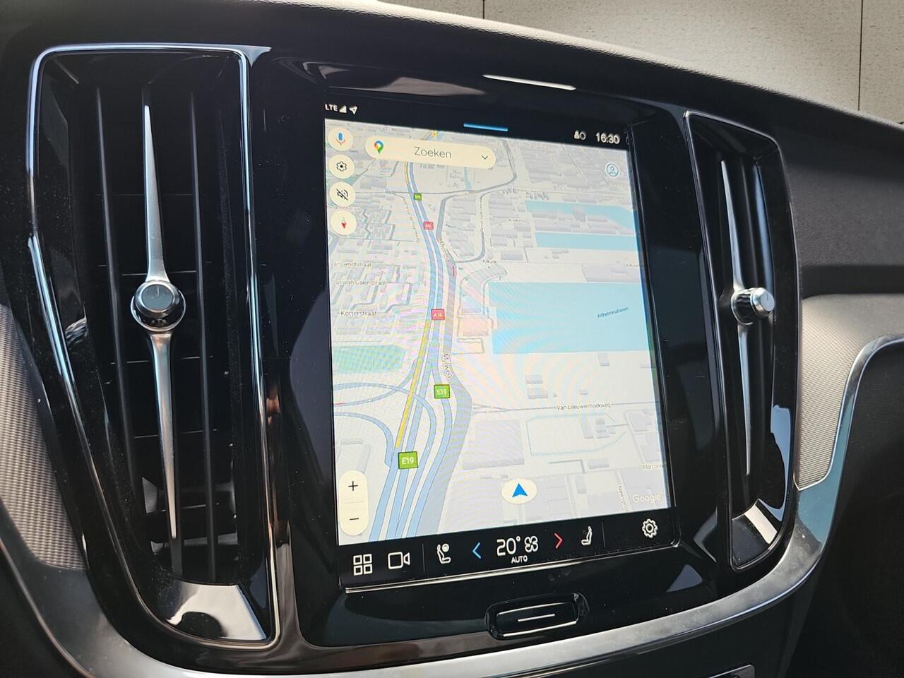 Volvo V60 2.0 T6 Plug-in hybrid AWD Plus Dark | Polestar Engineered 20 inch velgen | Panoramadak | Harman/Kardon | Sportstoelen |