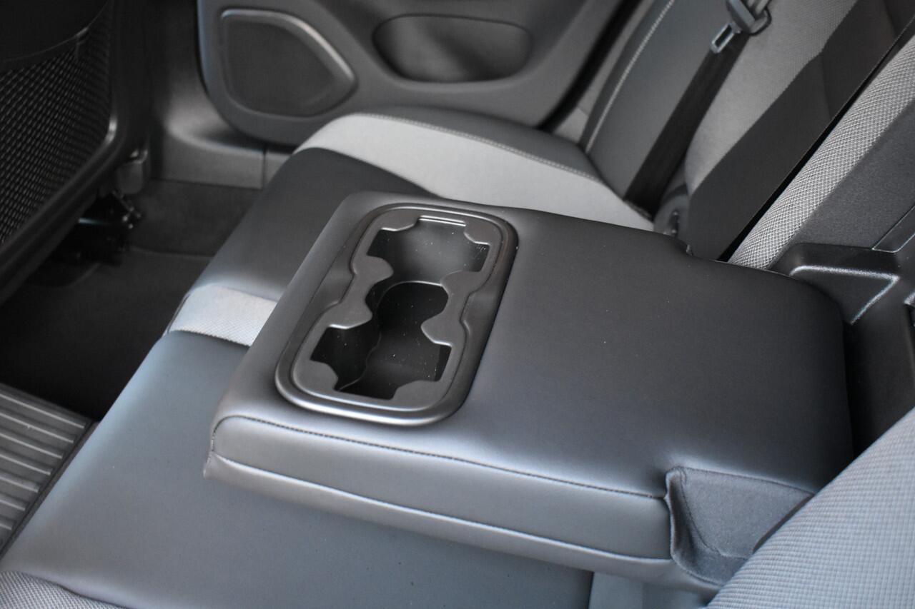 Volvo V60 T6 350PK Plug-in hybrid AWD Plus Dark | Trekhaak | 360 Camera | Harman/Kardon |