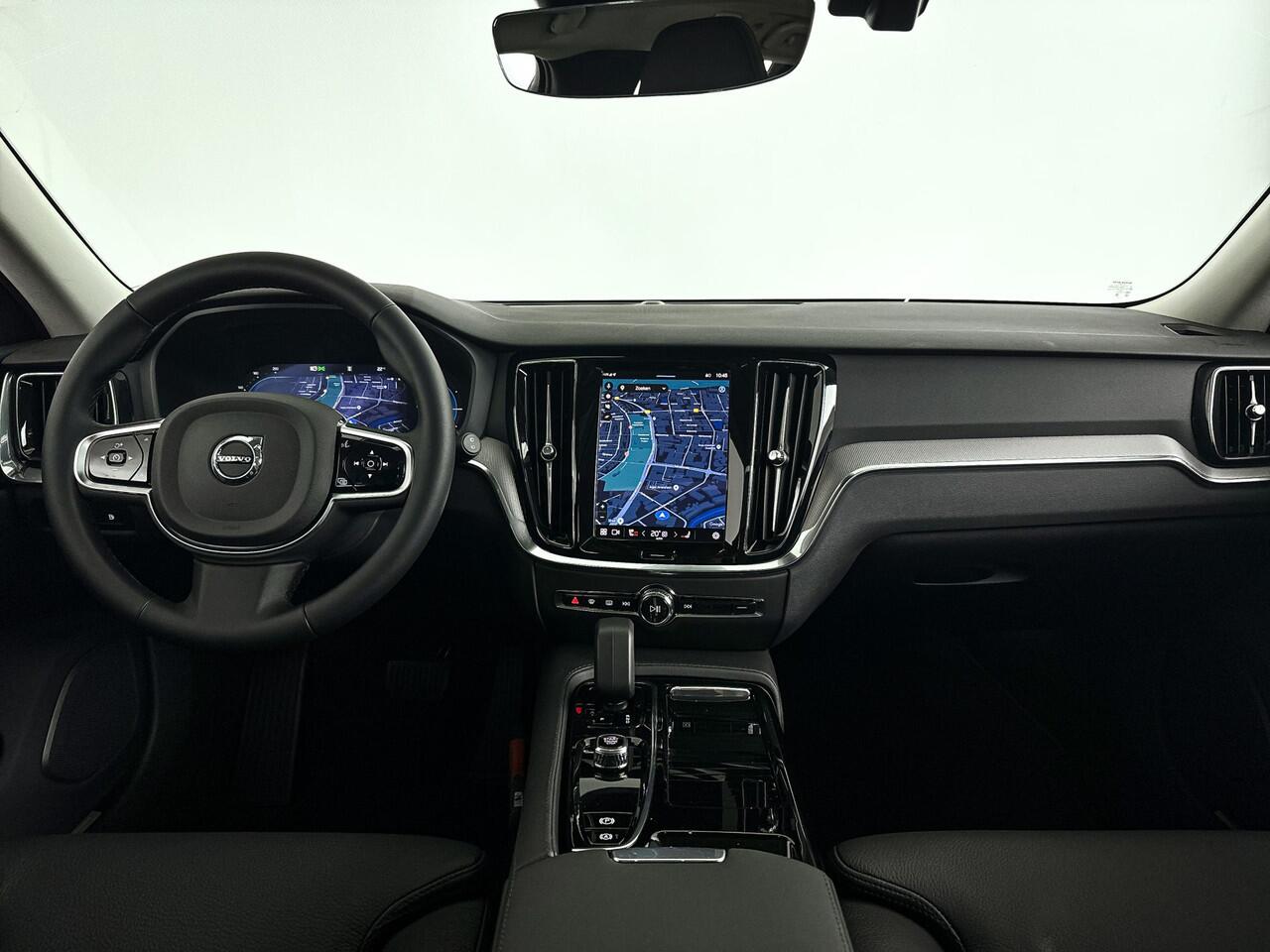 Volvo V60 T6 Aut. Plug-in hybrid AWD Plus Bright | Panoramadak | Stoel- en stuurverwarming | Parkeercamera