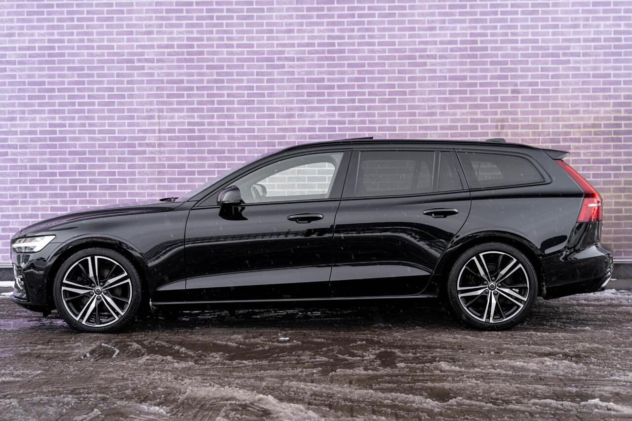 Volvo V60 B4 Geartronic R-Design | Navigatie | Schuif-/Kanteldak | Getint Glas | Head-Up Display | 360 Camera | Adaptieve Cruise Control | Stoelverwarming Voor + Achter | Dodehoekdetectie | Parkeerverwarming | Lederen Bekleding | Park Assist | Harman Kardon Audio |