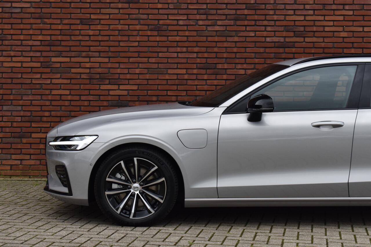 Volvo V60 T6 350PK Plug-in hybrid AWD Plus Dark | H&K audio | Trekhaak | 360 Camera |
