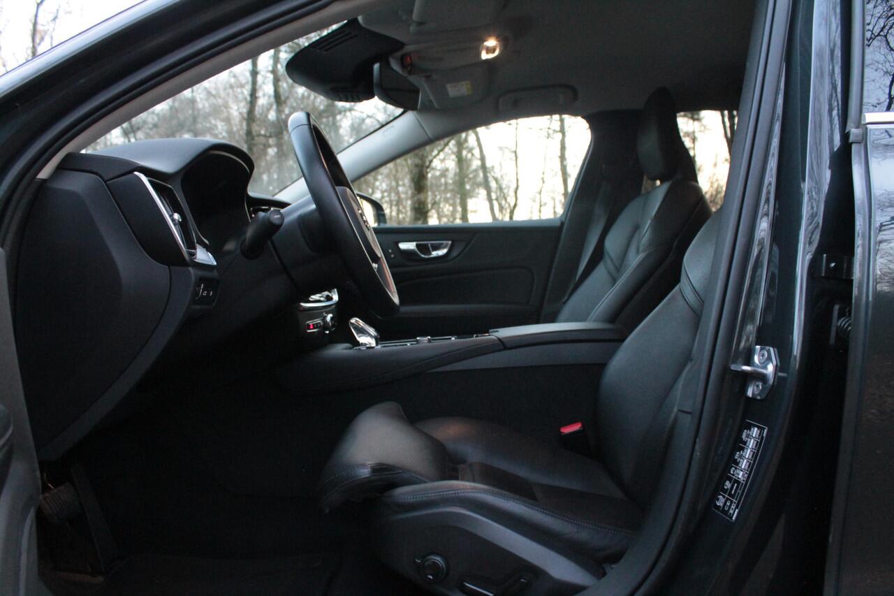 Volvo V60 2.0 T6 Twin Engine AWD Inscription | LED | Carplay | CC