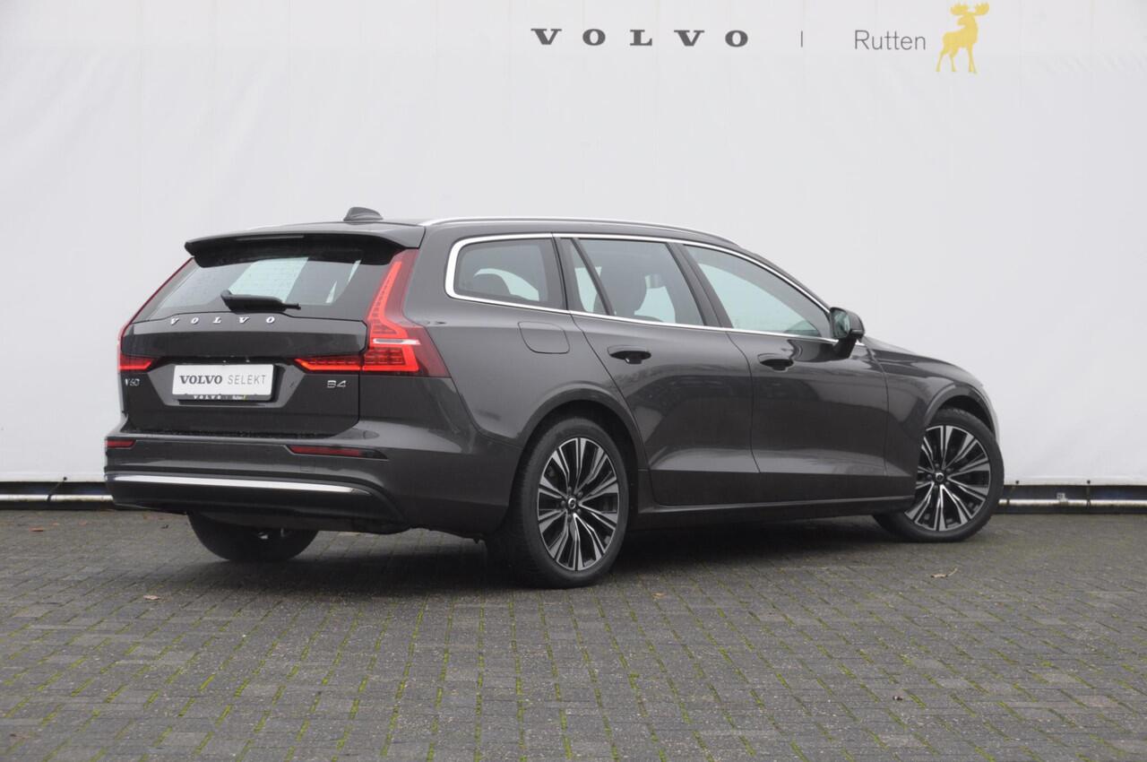 Volvo V60 B4 211PK Automaat Plus Bright / Adaptieve cruise control / BLIS / Elektrische stoelen / stuur - stoelverwarming / elektrische achterklep