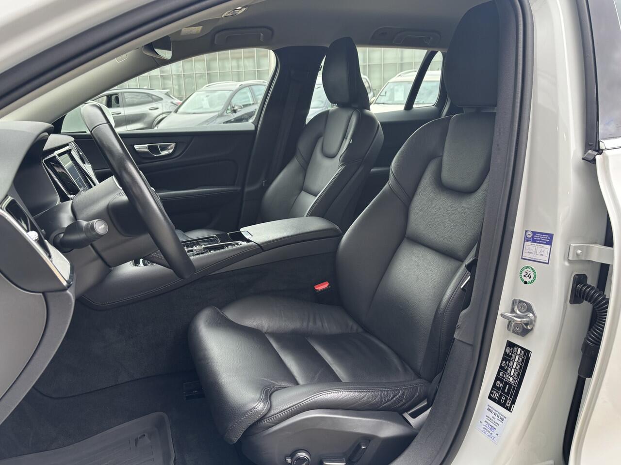 Volvo V60 2.0 T8 Recharge AWD Inscription | Camera | Trekhaak | Memory | BTW