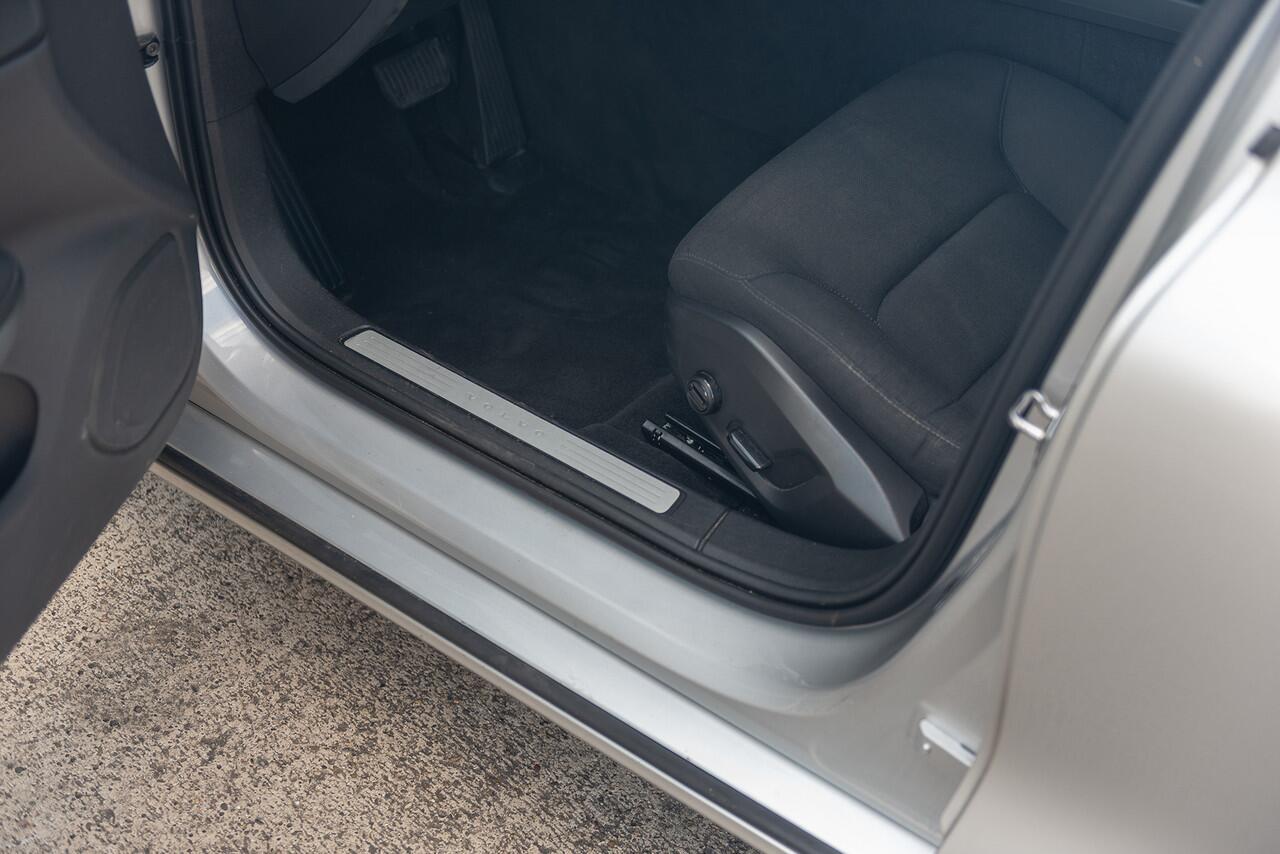 Volvo V60 B4 Benzine Aut. Business Pro Parkeercamera 197pk