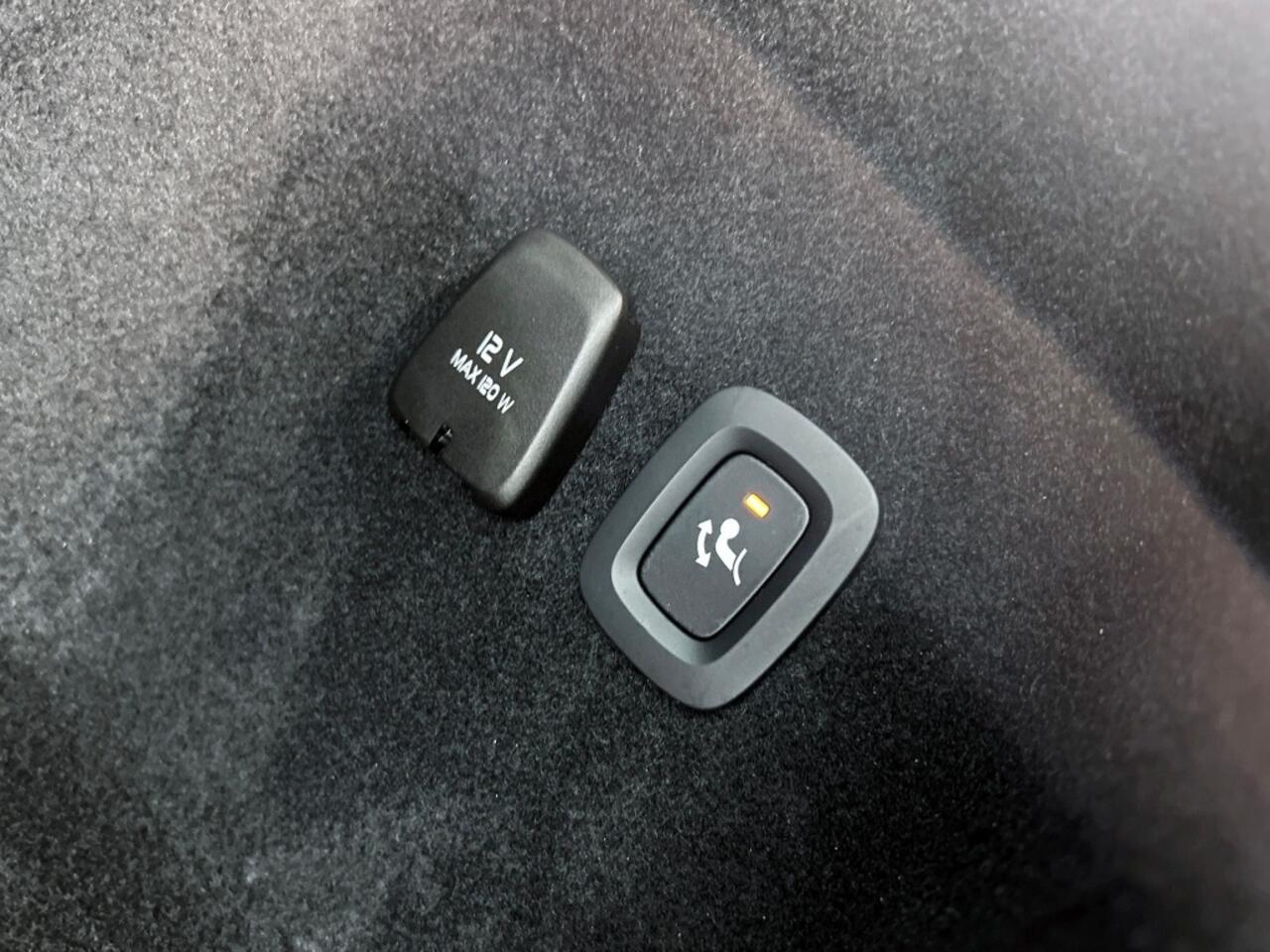 Volvo V60 2.0 T6 AWD Plus Dark | Trekhaak | 360 Camera | Leder | Harman Ka