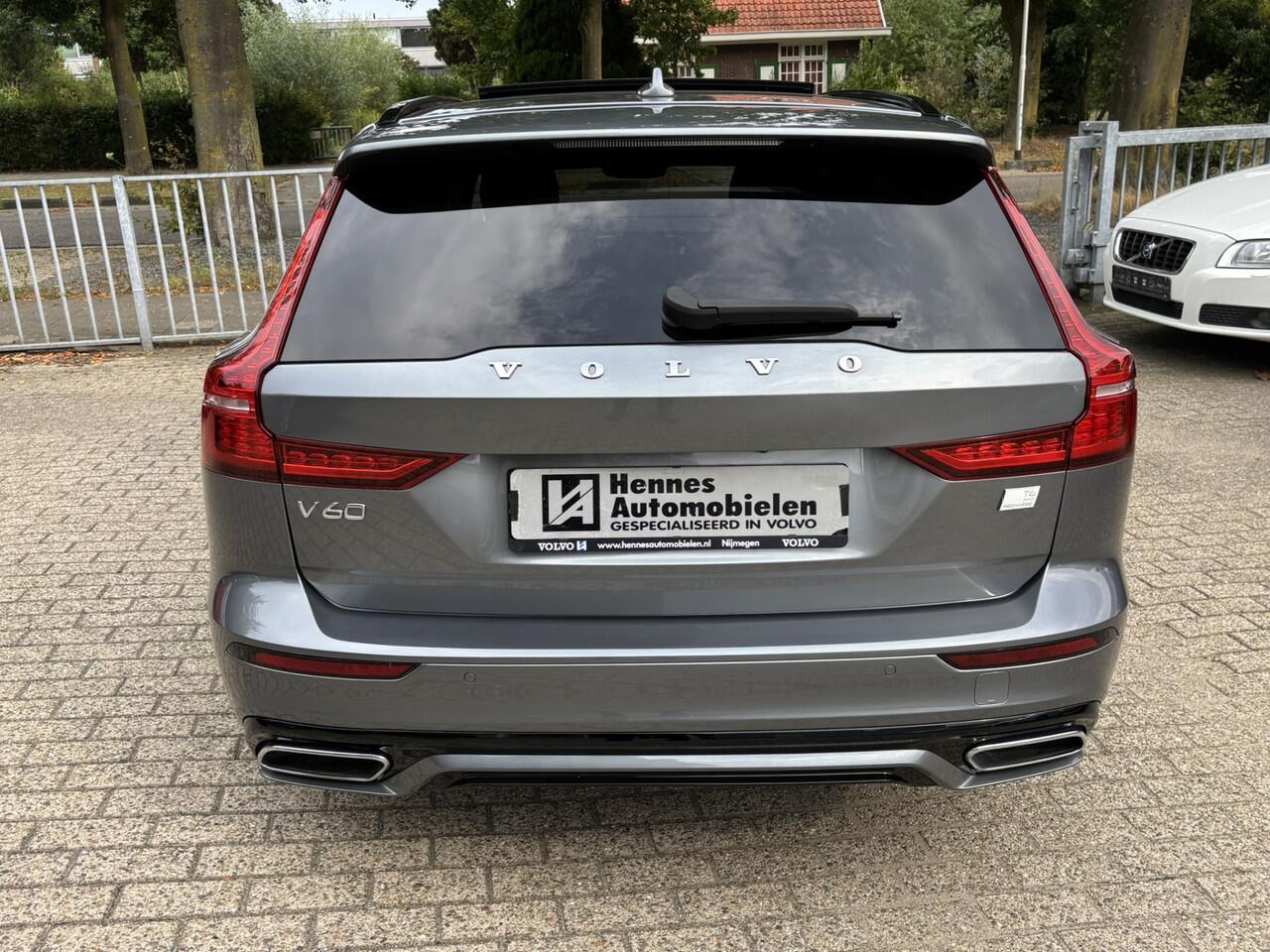 Volvo V60 T6 Recharge AWD R-Design 360 HeadUp DAB Pano Keyless