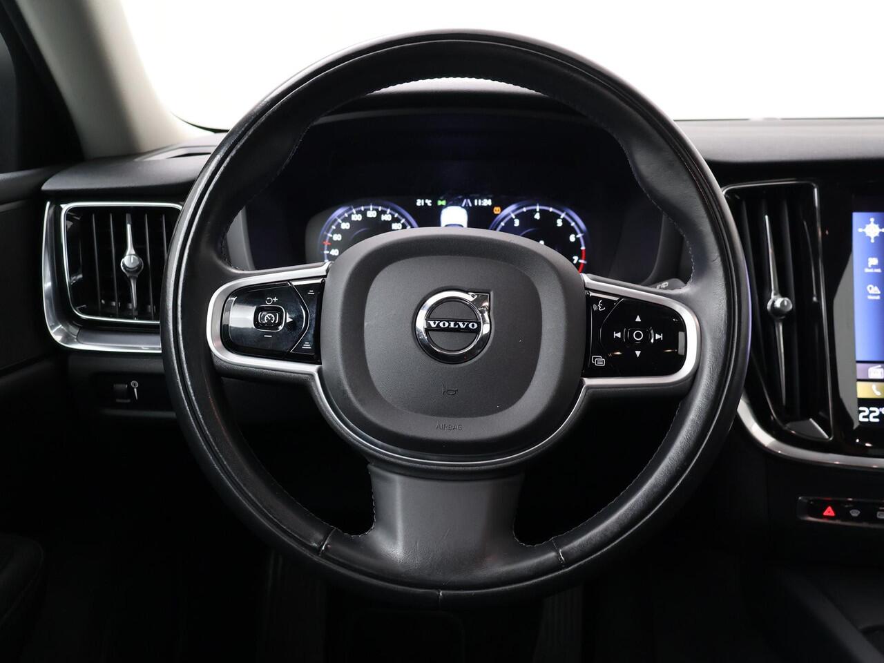 Volvo V60 2.0 B3 Business Pro | 163 PK | Automaat | Navigatiesysteem | Achteruitrijcamera | LED verlichting | Apple Carplay/Android Auto | Lederen interieur |