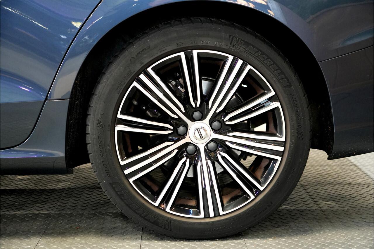Volvo V60 2.0 B4 MHEV 145kW/197pk Aut8 Inscription ADAPT.CRUISE + NAVI SENSUS + DRIVE MODES + PILOT ASSIST + AFN.TREKHAAK + CAMERA + BLIS + LANE ASSIST + STOELVERWARMING + KEYLESS ENTRY&GO + MATRIX LED + PARKSENSOREN V&A + 18" LM-VELGEN!!