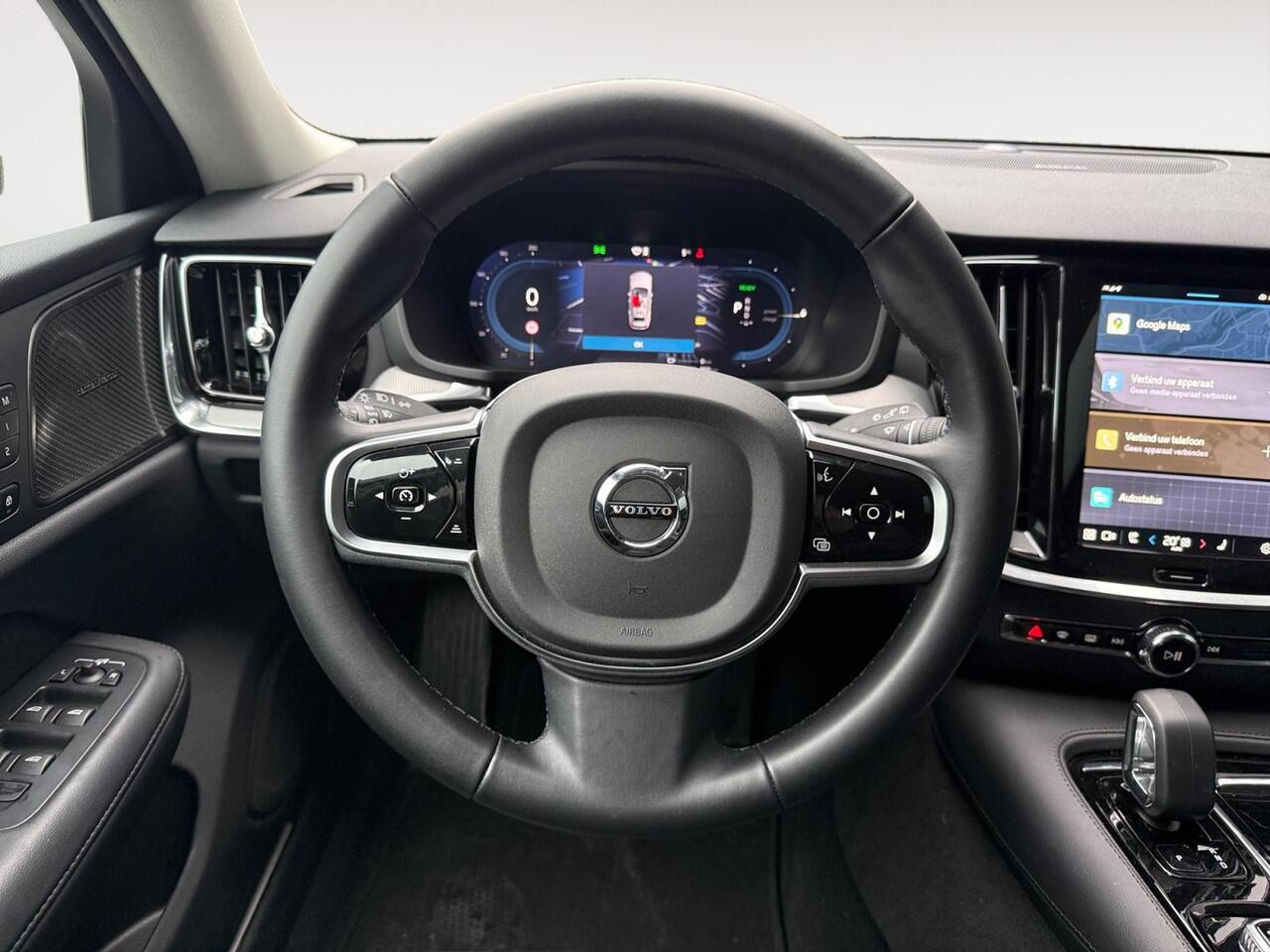 Volvo V60 2.0 T6 Plug-in hybrid AWD Plus Dark | Head-up Display | Lighting Pack | Extra getint glas | 360 graden camera |