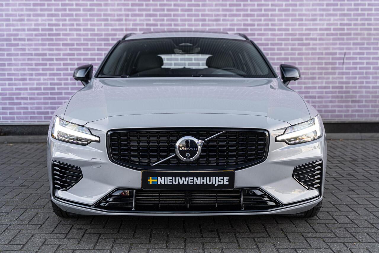 Volvo V60 T6 Plug-in hybrid AWD Plus Dark | Google | Long range | Trekhaak | Harman Kardon | Panoramadak | 360º Camera | Adaptive Cruise | BLIS | Verwarmbare voorruit | Power seats | Dodehoekdetectie |