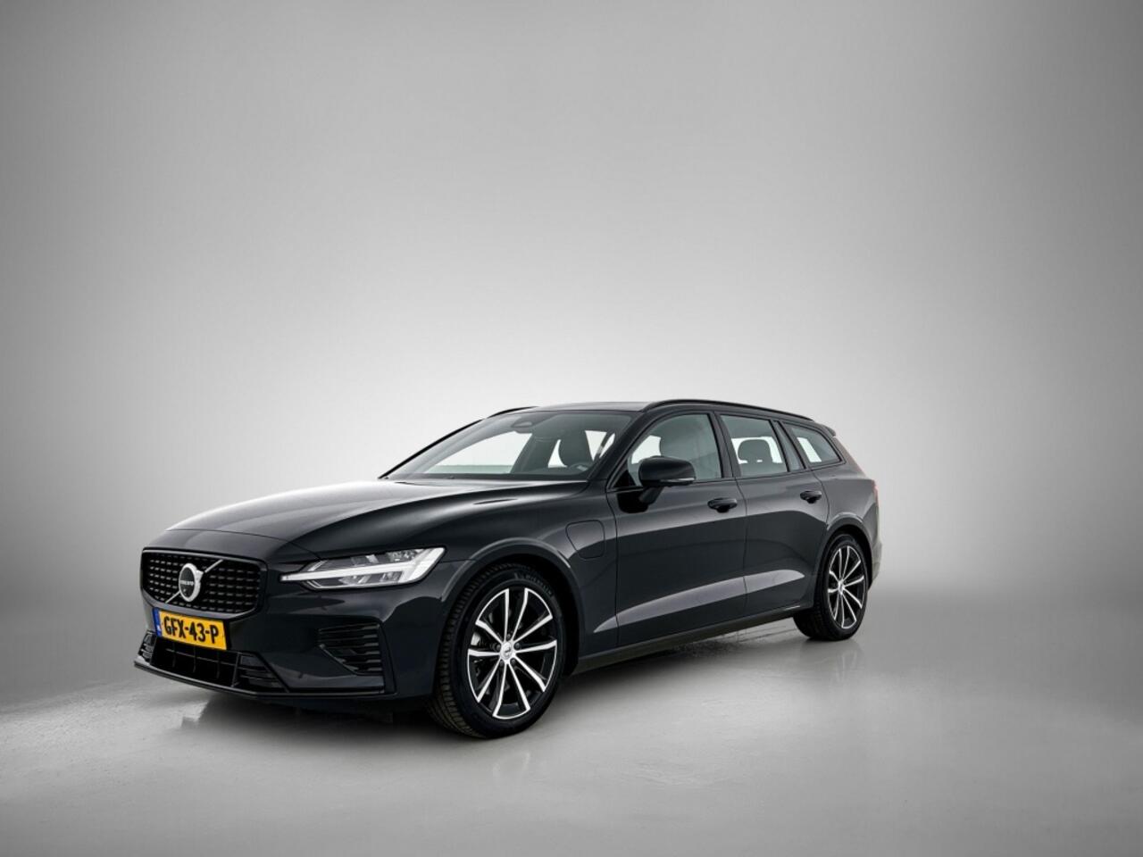 volvo-v60-2.0-t6-awd-plus-dark--36