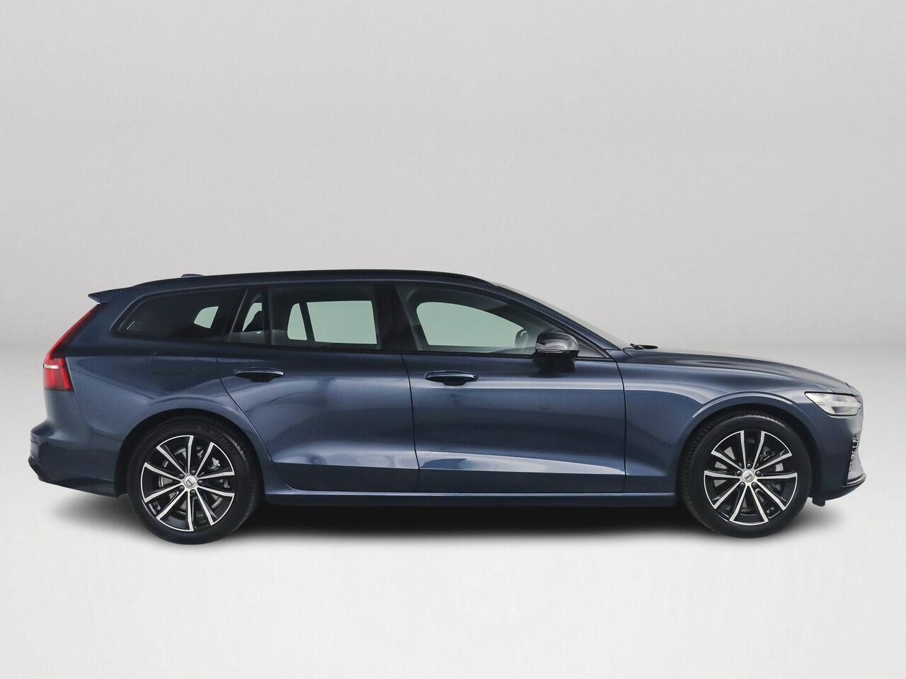 Volvo V60 T6 Plug-in hybrid AWD Plus Dark | 360° camera | Harman Kardon | Stoel- en Stuurverwarming | Trekhaak
