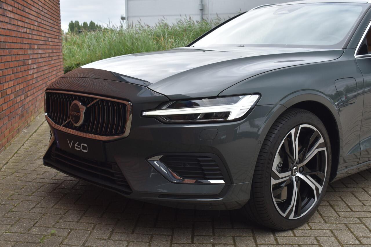 Volvo V60 T6 350PK Plug-in hybrid AWD Ultra Bright | Lounge | 19'' | Bowers & Wilkins | 360 Camera | Massage | Voorraadvoordeel |