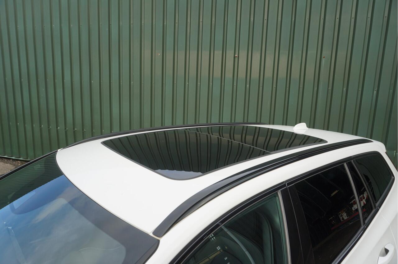 Volvo V60 2.0 B3 R-Design Automaat + Panoramadak/ 19inch/ LED/ Leer/ 360 camera/ Head-Up display/ Schitterend/ Garantie!