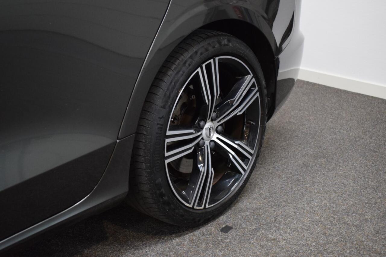 Volvo V60 2.0 T5 250pk AUT8 Inscription Trekhaak 1800kg/ Leer/ Stoel en voorruit verw./ Elec Aklep