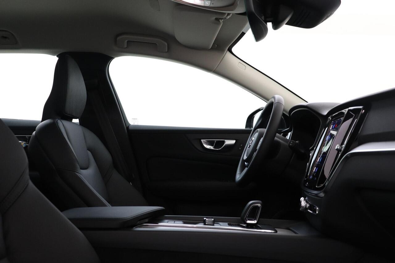 Volvo V60 B3 (M-HYBRID) ESSENTIAL -LEDER|ADAP.CRUISE|BLIS|CLIMATE|18"|CAMERA