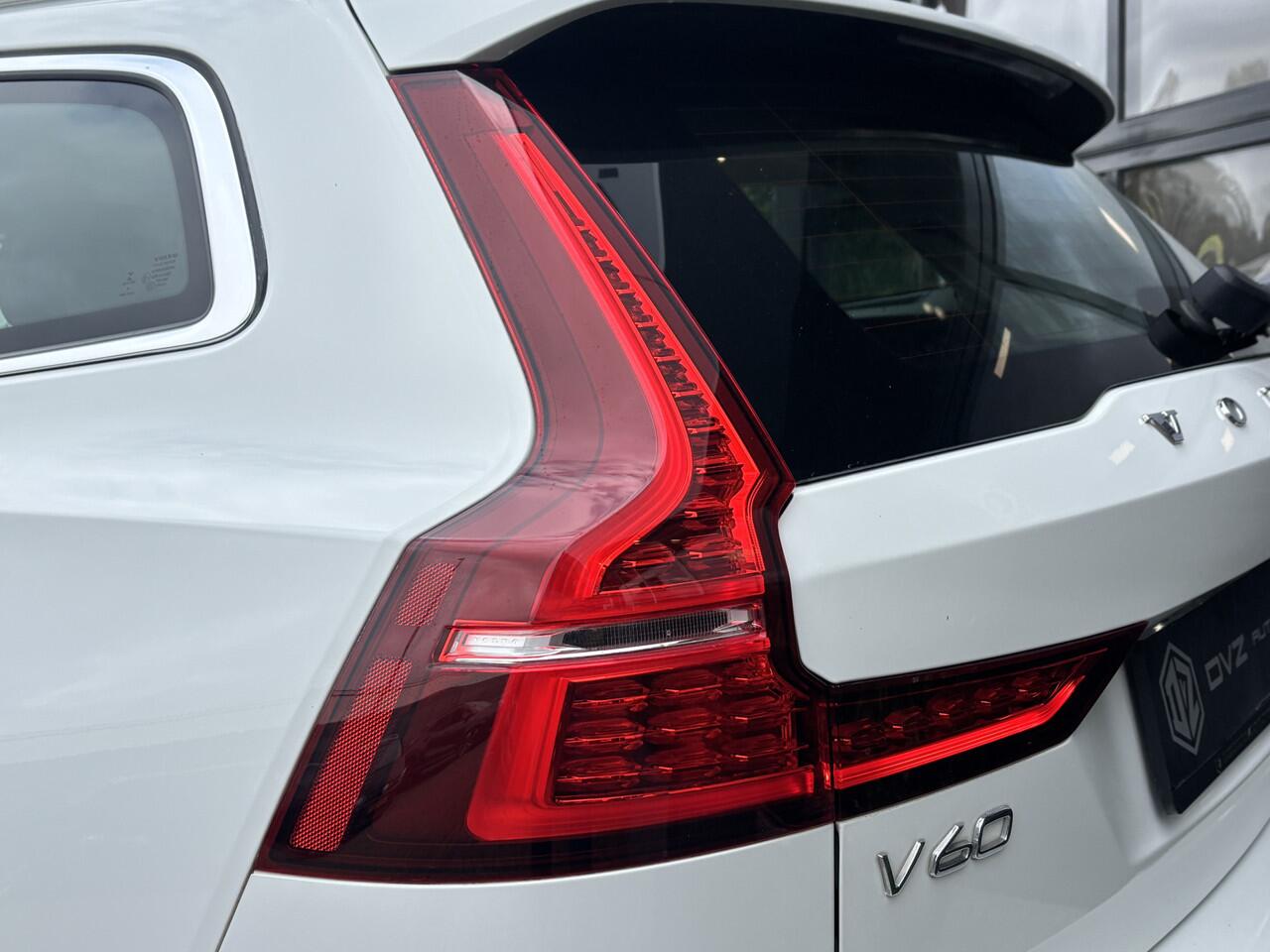 Volvo V60 2.0 T8 Recharge AWD Inscription | Camera | Trekhaak | Memory | BTW