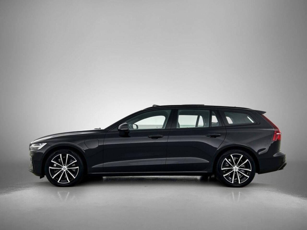 Volvo V60 2.0 T6 Black Edition | Panorama Dak | 360* | Trekhaak | Sportled