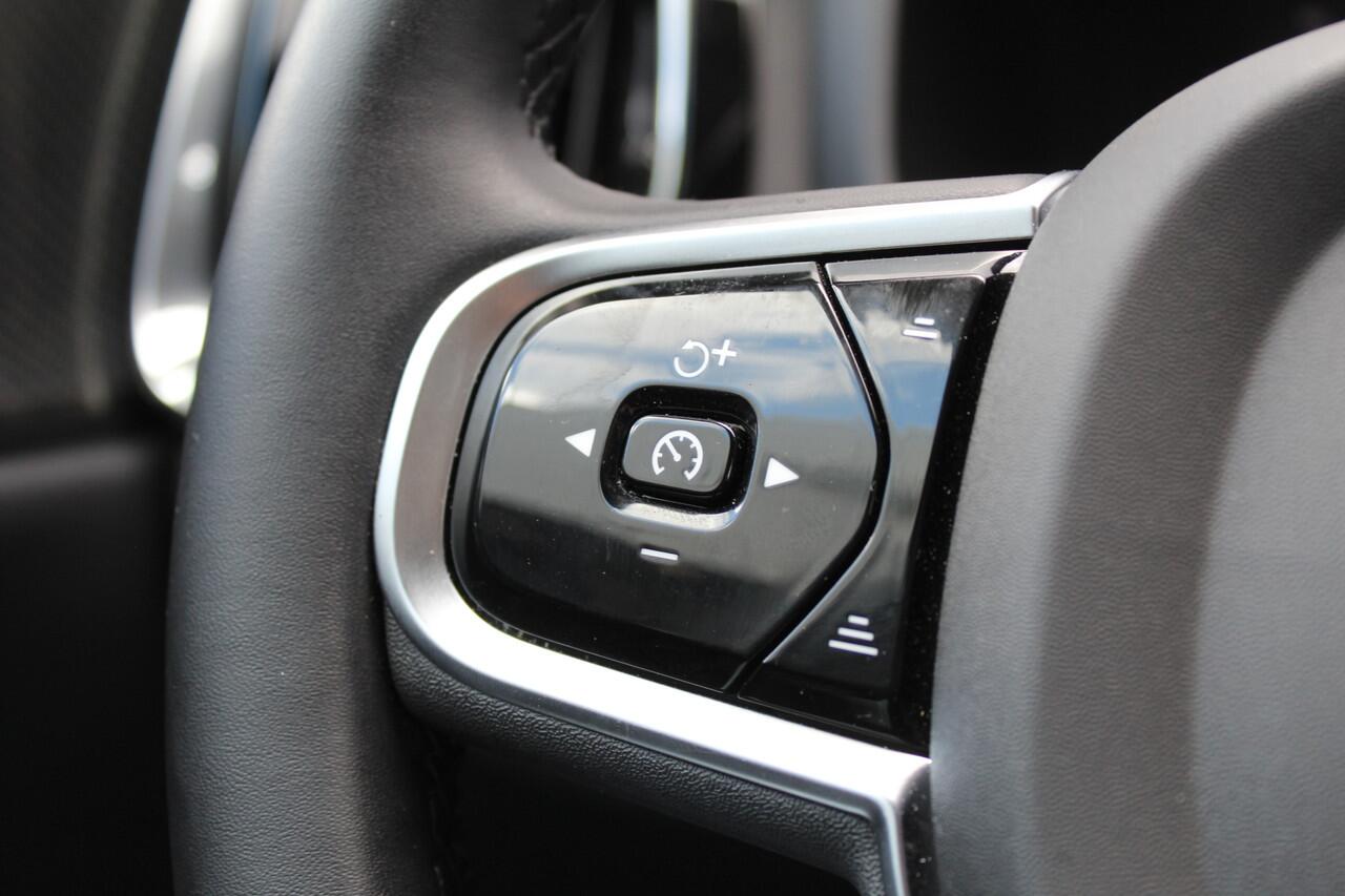 Volvo V60 2.0 T6 Plug-in hybrid AWD Plus Dark | Harman Kardon | 360 Camera | BLIS | 19" | Winterpack