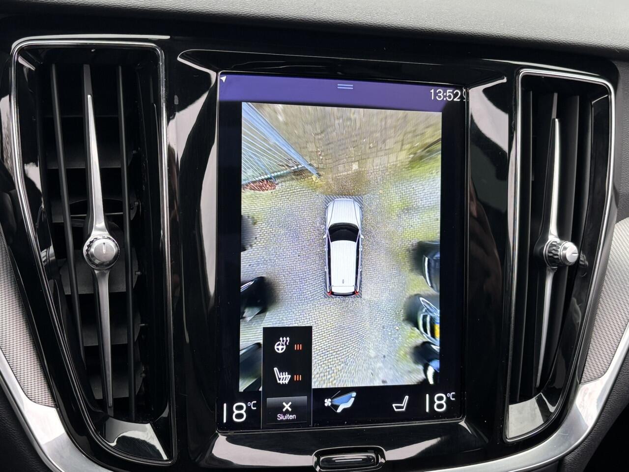 Volvo V60 T8 Recharge AWD R-Design 360 Pano Keyless DAB HeadUp Harman Kardon