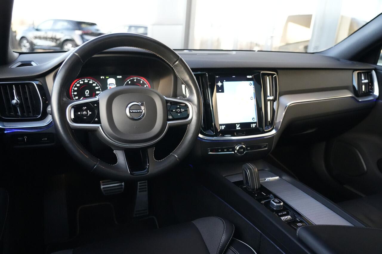 Volvo V60 2.0 B3 R-Design 164pk Panoramadak/Trekhaak/HarmanKardon