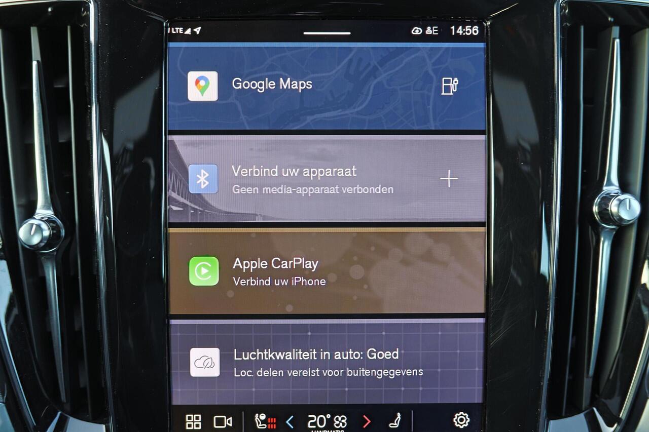 Volvo V60 T6 Recharge AWD Plus Dark - IntelliSafe Assist & Surround - 360º Camera - Harman/Kardon audio - Verwarmde voorstoelen, stuur & achterbank - Parkeersensoren voor & achter - Elektr. bedienb. voorstoelen met geheugen - Elektr. inklapbare trekhaak - 18' LMV